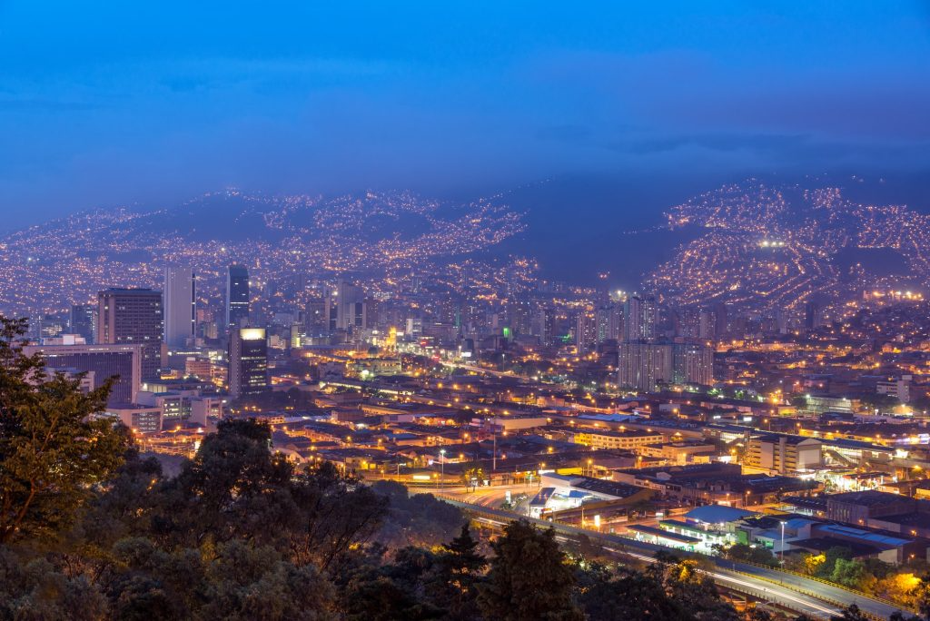 Vida Nocturna Medellín Bachelor Party - Despedidas de Soltero VIP